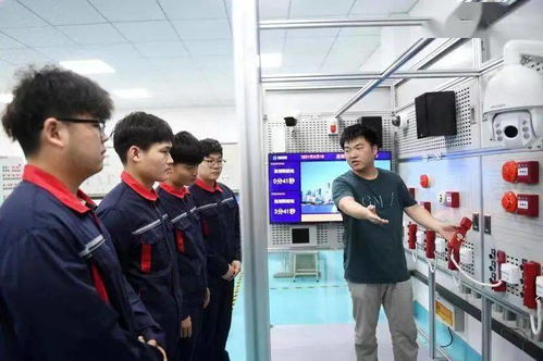 大力發展職業教育，以專業咨詢服務賦能經濟高質量發展